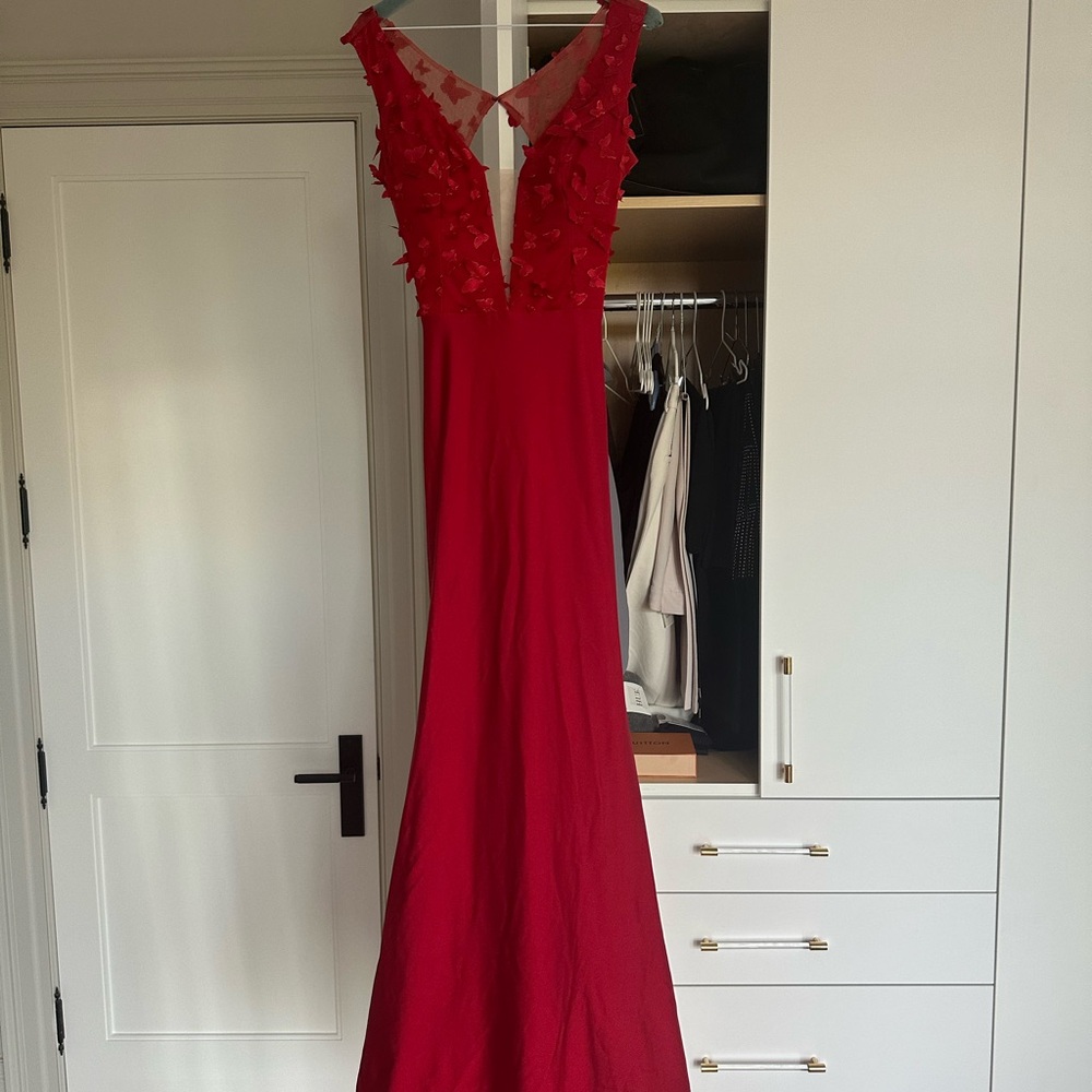 Beautiful red prom/formal dress